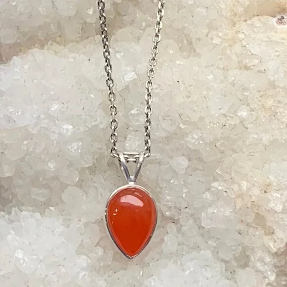 BEAUTIFUL Petite *Carnelian* Teardrop Necklace Pendant | Sterling Silver | NEW - Picture 7 of 9